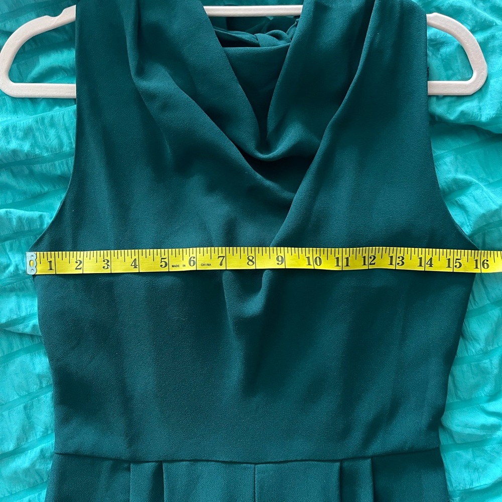 NWT Gal Meets Glam Melanie Jumpsuit - Picture 11 of 11